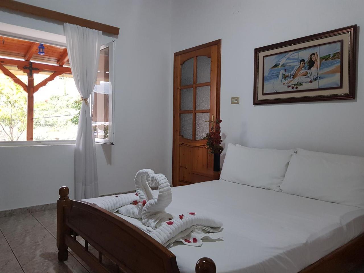 Sunset Guest House Himare Room photo